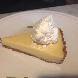 Cashew-crusted Key Lime Pie Cashew-crusted Key Lime Pie