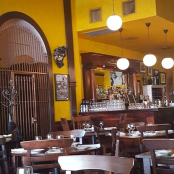 Quattro Gatti - Inside - Italian Near Me - Austin, Texas