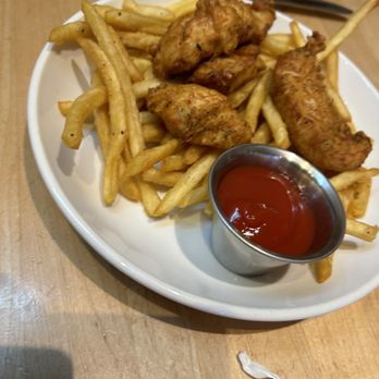 Bluetick Tavern - Kids chicken fingers - Sports Bars Near Me - Maryville, Tennessee Bluetick Tavern - Kids chicken fingers - Sports Bars Near Me - Maryville, Tennessee