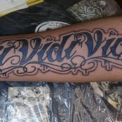 JR's Tattoo & Body Piercing Studio