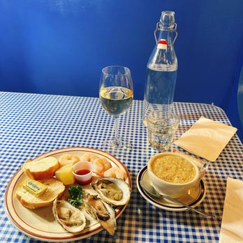Emmett Watson's Oyster Bar - Emmett's Oyster Bar Special(cup of chowder) and Pinot Grigio - Seafood Near Me - Seattle, Washington