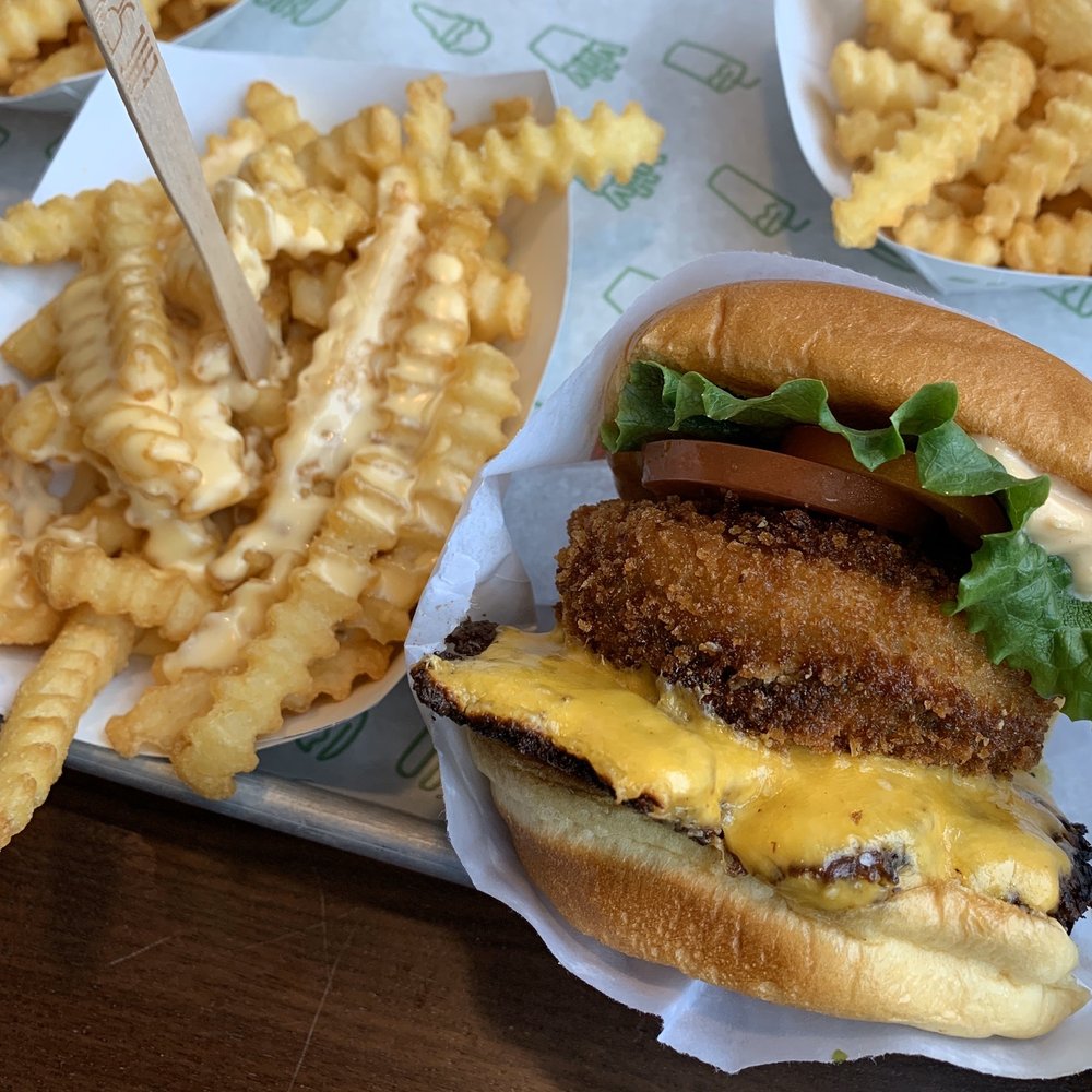 Shake Shack Long Beach - Burgers Near Me - Long Beach, California