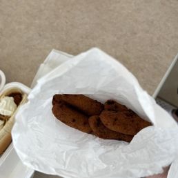 Hushpuppies .