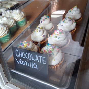 Sweeneys Place - Bakeries Near Me - Milford, Texas Sweeneys Place - Bakeries Near Me - Milford, Texas