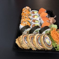 Kintsugi Sushi Bar & Grill