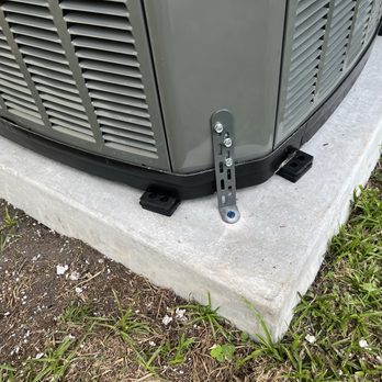 Pleasant Air Conditioning Services - Even the cement pad are nicely bolted down! - Heating & Air Conditioning/HVAC Near Me - Clearwater, Florida Pleasant Air Conditioning Services - Even the cement pad are nicely bolted down! - Heating & Air Conditioning/HVAC Near Me - Clearwater, Florida
