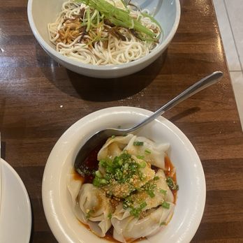 Seven Grams - Unmixed Noodle with Scallion Oil Sauce & Wonton With Chili Sauce 6pcs - Chinese Near Me - Tustin, California Seven Grams - Unmixed Noodle with Scallion Oil Sauce & Wonton With Chili Sauce 6pcs - Chinese Near Me - Tustin, California