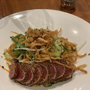 Brix - Ahi Tuna Salad - best ever! - New American Near Me - Napa, California