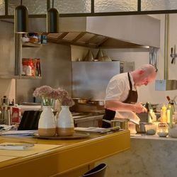 Tou Gou - Open keuken, bar aanwezig / Open kitchen, bar seating is available. 2025 05 05. M0Bib.