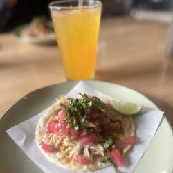 Catrachita Yucateca - Salbut de Cochinita Pibil (pork)
