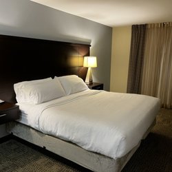 Staybridge Suites Rochester - Commerce DR NW