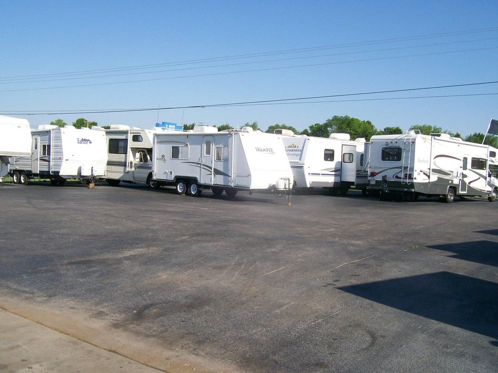 LEE R V CENTER Updated September 2024 12 Photos 14174 E Hwy 90