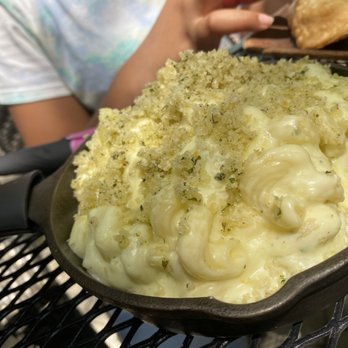 Ché - WHITE FUNDIDO MAC & CHEESE - Argentine Near Me - Cincinnati, Ohio