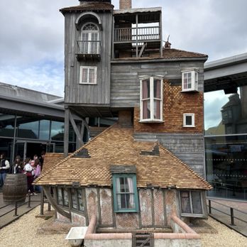 Warner Bros Studio Tour London - Tours Near Me - Leavesden, HRT Warner Bros Studio Tour London - Tours Near Me - Leavesden, HRT
