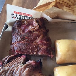 Dickey's Barbecue Pit - Great BBQ and great service