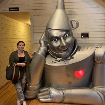 OZ Museum - Tin man and my daughter - Museums Near Me - Wamego, Kansas