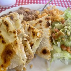 Mi Ranchito Cafe - Chicken Quesadilla