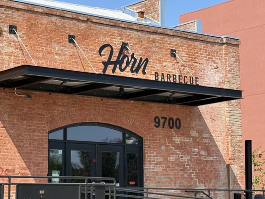 Slow & Low Smokehouse by null