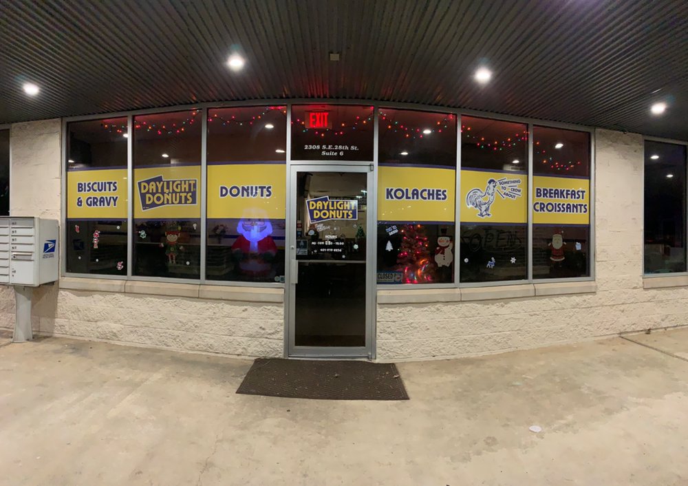 DAYLIGHT DONUTS 23 Photos & 20 Reviews 2308 SE 28th St, Bentonville