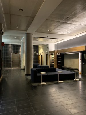 Hôtel Le Dauphin Montréal Centre-Ville by null
