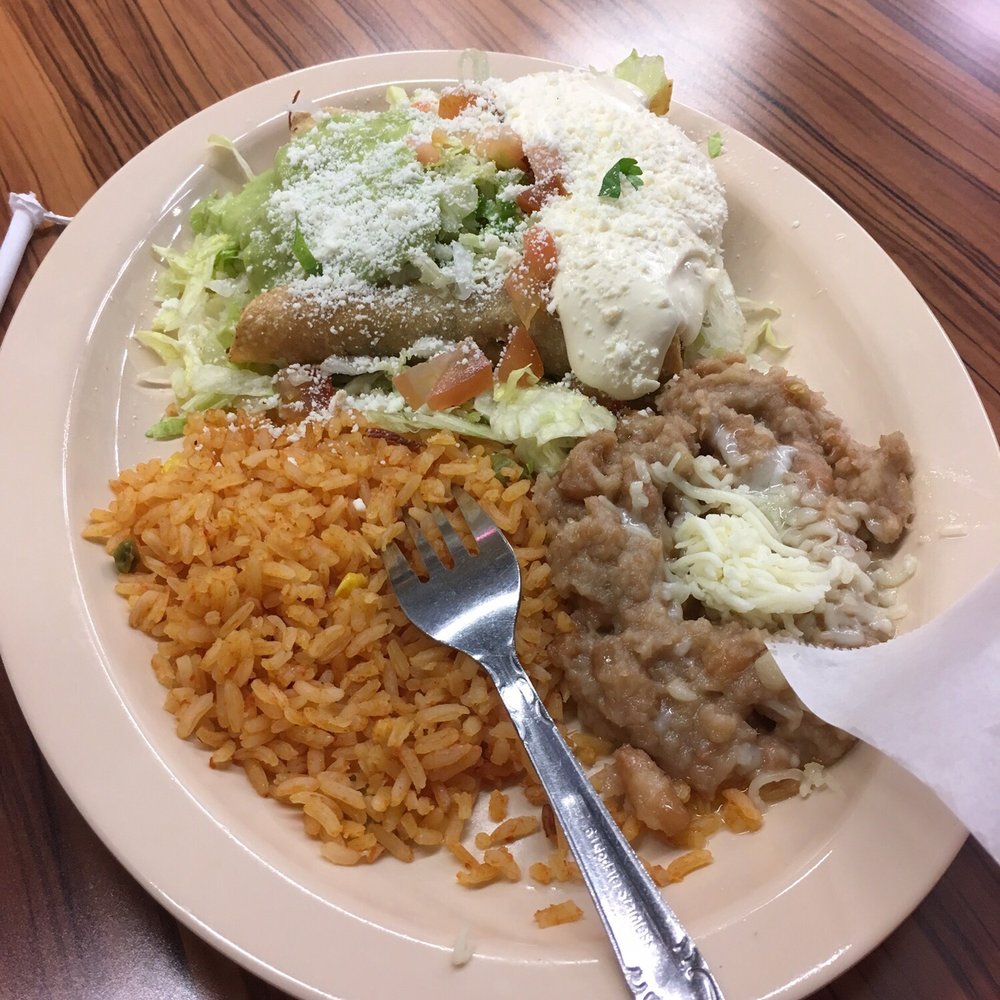 El Gallito - Super crunchy taquitos and yummy beans and rice. - Mexican Near Me - Los Angeles, California