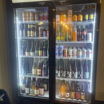 Windsor Brown's - Bottle selection - Sandwiches Near Me - Anaheim, California Windsor Brown's - Bottle selection - Sandwiches Near Me - Anaheim, California