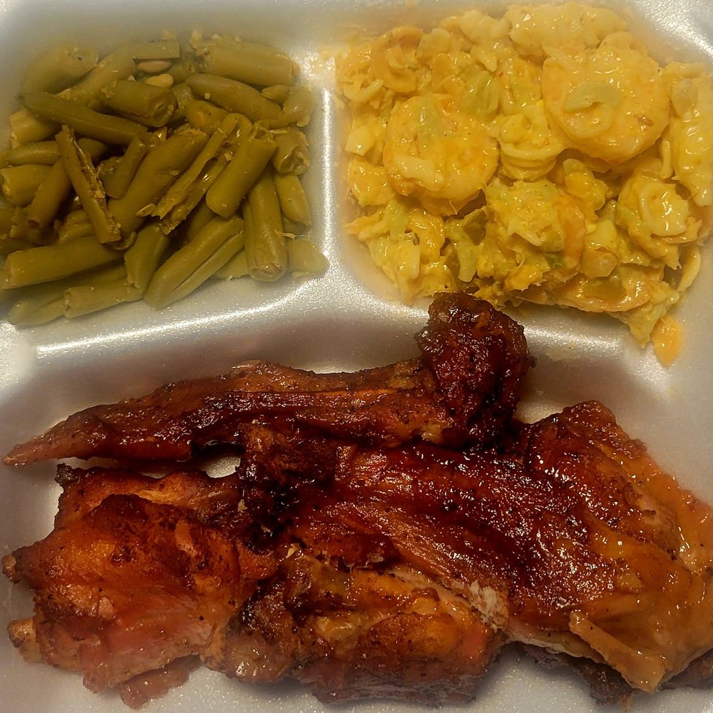 Food from No Sauce BBQ