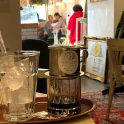 milk & honey - Vietnamesischer Kaffee heißt hier „Cà phê phin“