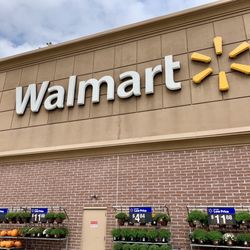 Walmart Supercenter - Outside