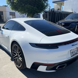 Huys Auto Body & Painting