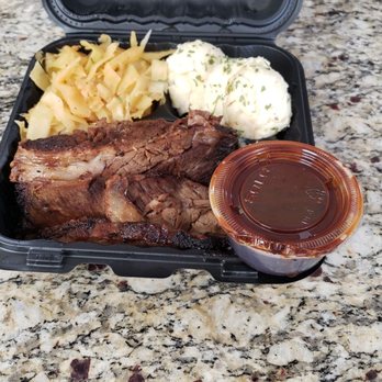 Peaches Kitchen & Catering - Saturday special: beef short ribs. Garlic mashed potatoes and cabbage on the side. And don't forget the barbecue sauce! - Caribbean Near Me - Washington, DC, District of Columbia Peaches Kitchen & Catering - Saturday special: beef short ribs. Garlic mashed potatoes and cabbage on the side. And don't forget the barbecue sauce! - Caribbean Near Me - Washington, DC, District of Columbia