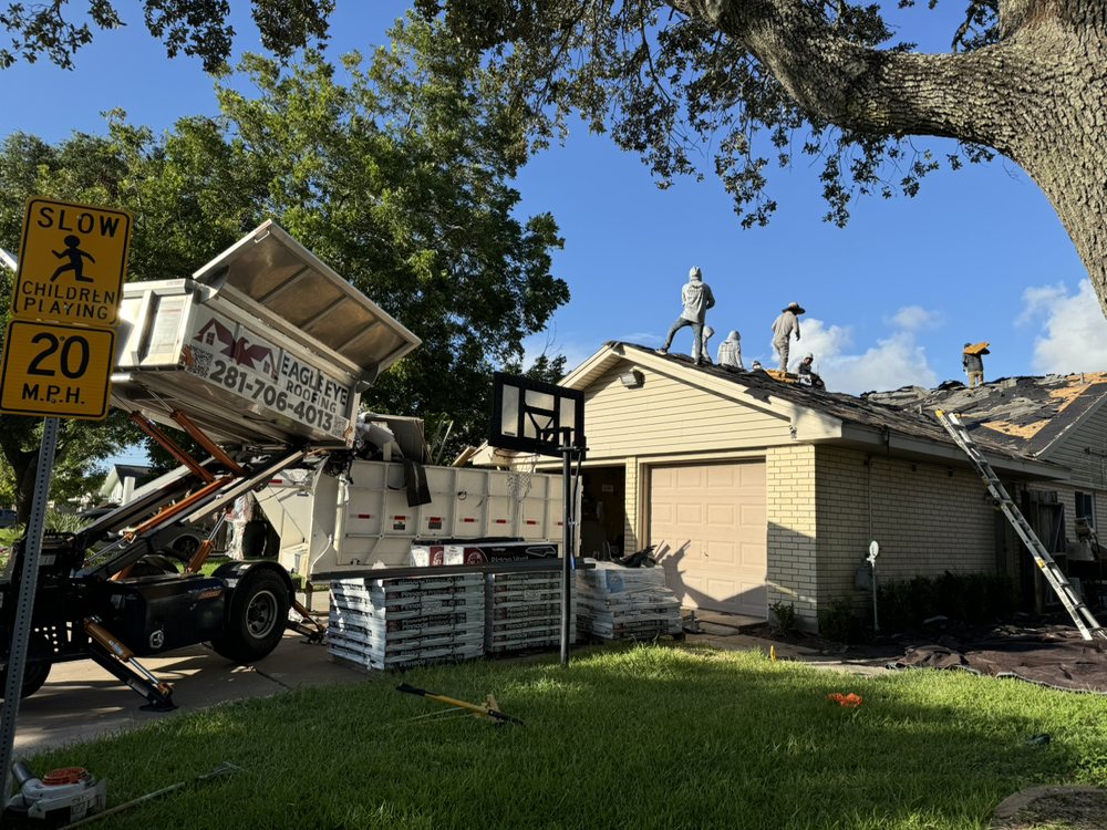 Slide of Eagle Eye Roofing