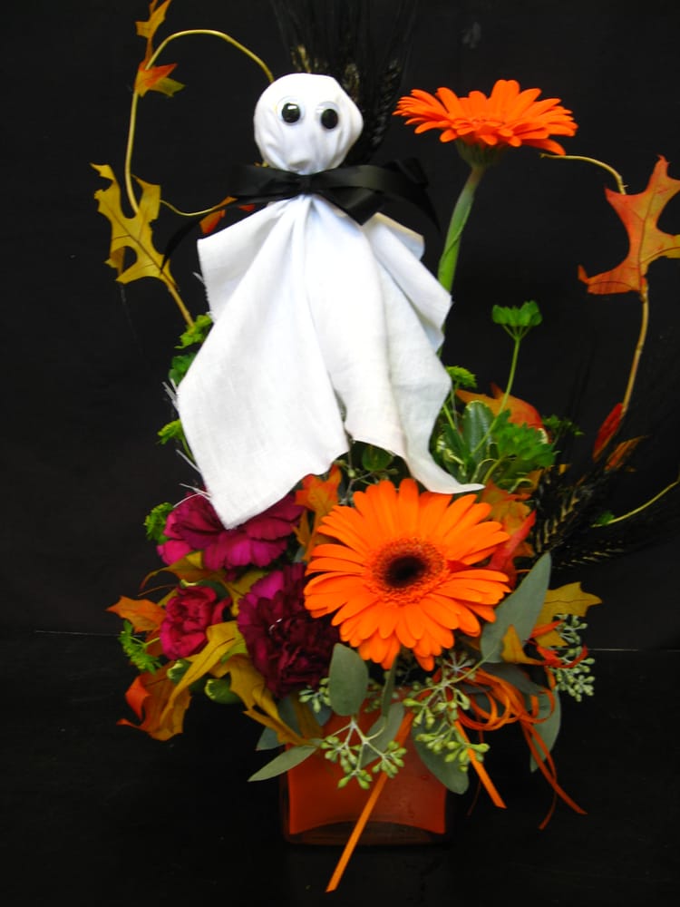 VILLAS FLOWERS Updated May 2024 14 Photos 1602 N Grand Ave, Santa