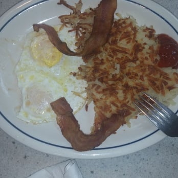 IHOP - Hash browns, eggs, bacon - American Near Me - MIAMI SPRINGS, Florida IHOP - Hash browns, eggs, bacon - American Near Me - MIAMI SPRINGS, Florida