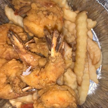 Essence Bar - 6 Fried Shrimp and Fries - Soul Food Near Me - Brooklyn, New York