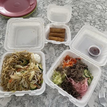 Seoul Fusion - Chicken Yakisoba Combination Fried Rice And Bibimbap and 4 Piece Spring Roll - Korean Near Me - Kennewick, Washington