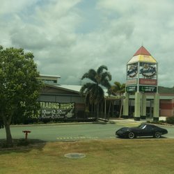 Beenleigh Tavern - Outside