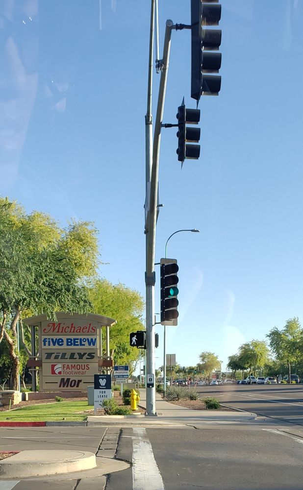 Crossroads Towne Center Logo