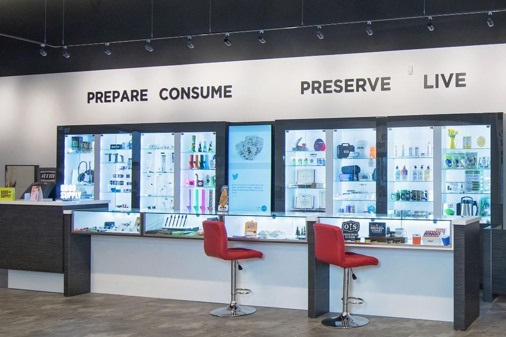 WONDER BUDS CANNABIS 43 Photos 4635A Queen Street, Niagara Falls