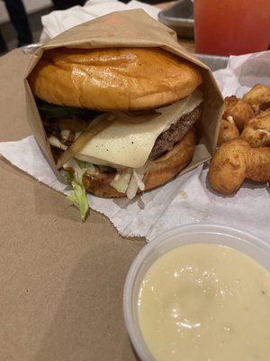 Bianca's Burgers by null