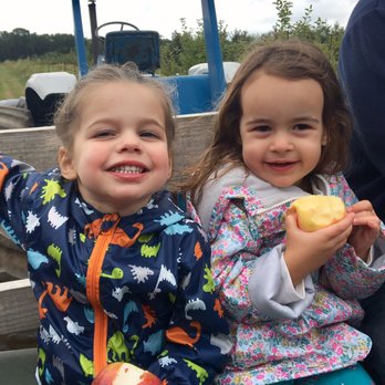 The Big Apple Farm - Hayride! - Grocery Near Me - Wrentham, Massachusetts