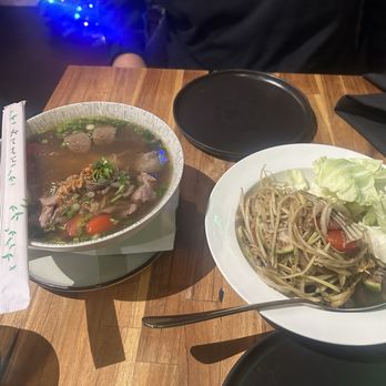 Hiso - Laos Pho & Laos Papaya Salad - Laotian Near Me - Sacramento, California