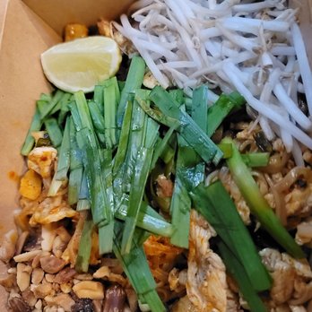 Eato Chef - Chicken Pad Thai take out. - Thai Near Me - Fernandina Beach, Florida Eato Chef - Chicken Pad Thai take out. - Thai Near Me - Fernandina Beach, Florida