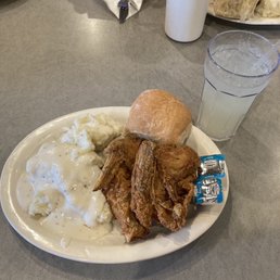 Fried chicken and lemonade Fried chicken and lemonade