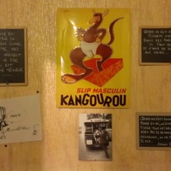 Le Koadenn - Intérieur des toilettes des gars : des citations, toujours des citations