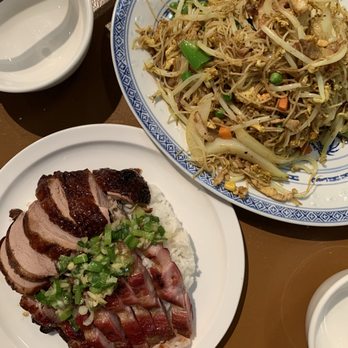 Dobe & Andy - Duck and pork plate Singapore noodles - Chinese Near Me - Montreal, Quebec Dobe & Andy - Duck and pork plate Singapore noodles - Chinese Near Me - Montreal, Quebec