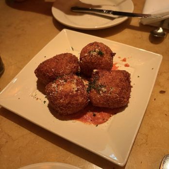 The Cheesecake Factory - Fried Macaroni and Cheese - Desserts Near Me - Minnetonka, Minnesota