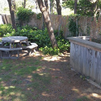 Flying Dutchman Winery - Beer, Wine & Spirits Near Me - Otter Rock, Oregon