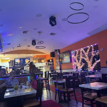 Noches De Colombia - Bakeries Near Me - Flushing, New York