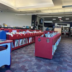 Medina County District Library - Buckeye Library - Kid section